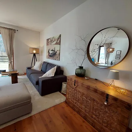 Dolcevita - Family Aparment 300 M From Slope Апартаменти